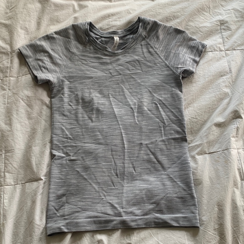 Athleta Momentum Seamless Tee